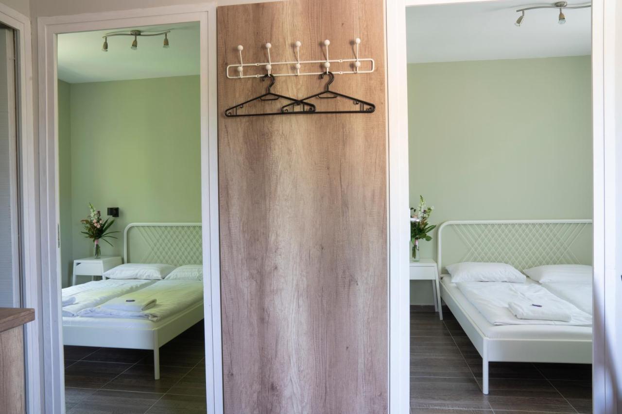 Tulipan Apartman Eger Exterior photo